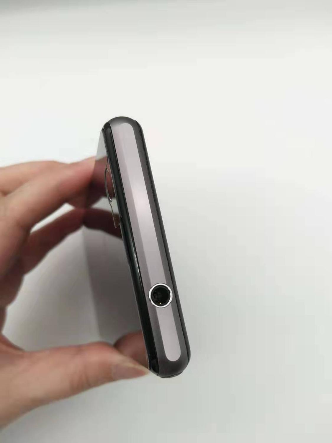 Sony Xperia Z1 Compact Refurbi - Drone Z1 review and price